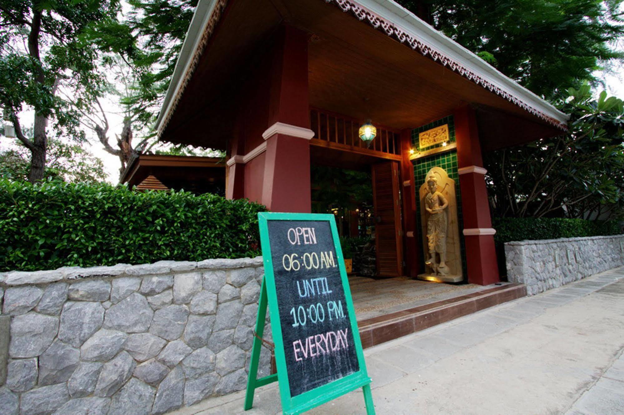 Raya Resort Beach Front - The Most Green Resort In Cha-Am Exterior photo